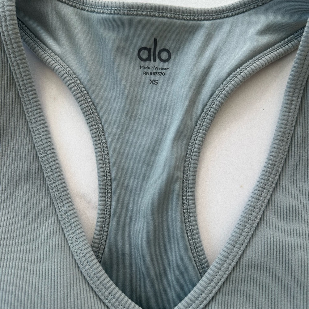 ALO Yoga Goddess Ribbed Crop Racerback Tank Cosmic Grey - Picture 6 of 7